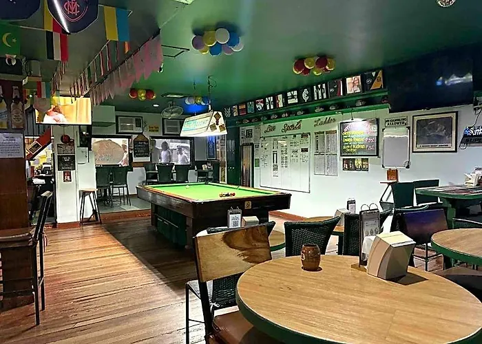 Duck Hotel Manilla